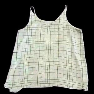 Reitmans essentials  tank loose fit size large white